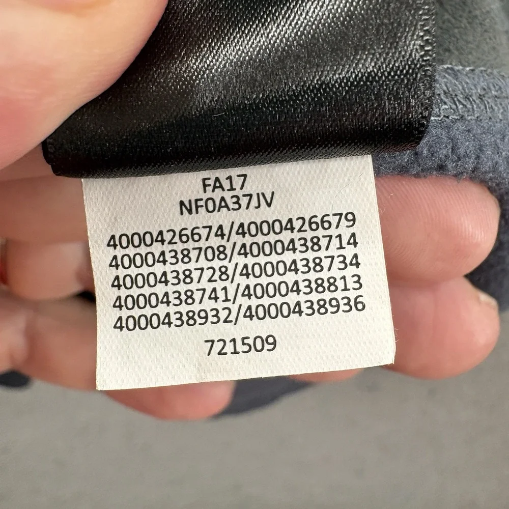The North Face Pullover Mens Small Navy Gray Quarter Zip Performance NF0A37JV